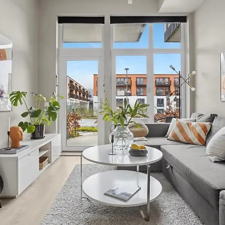 Minimalist Luxury By The Sea Apartmán